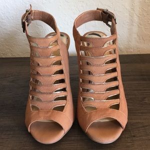 Gianni Bini neutral cage heels